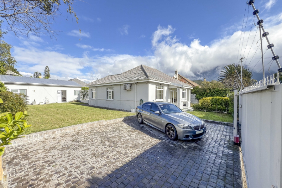 3 Bedroom Property for Sale in Claremont Western Cape